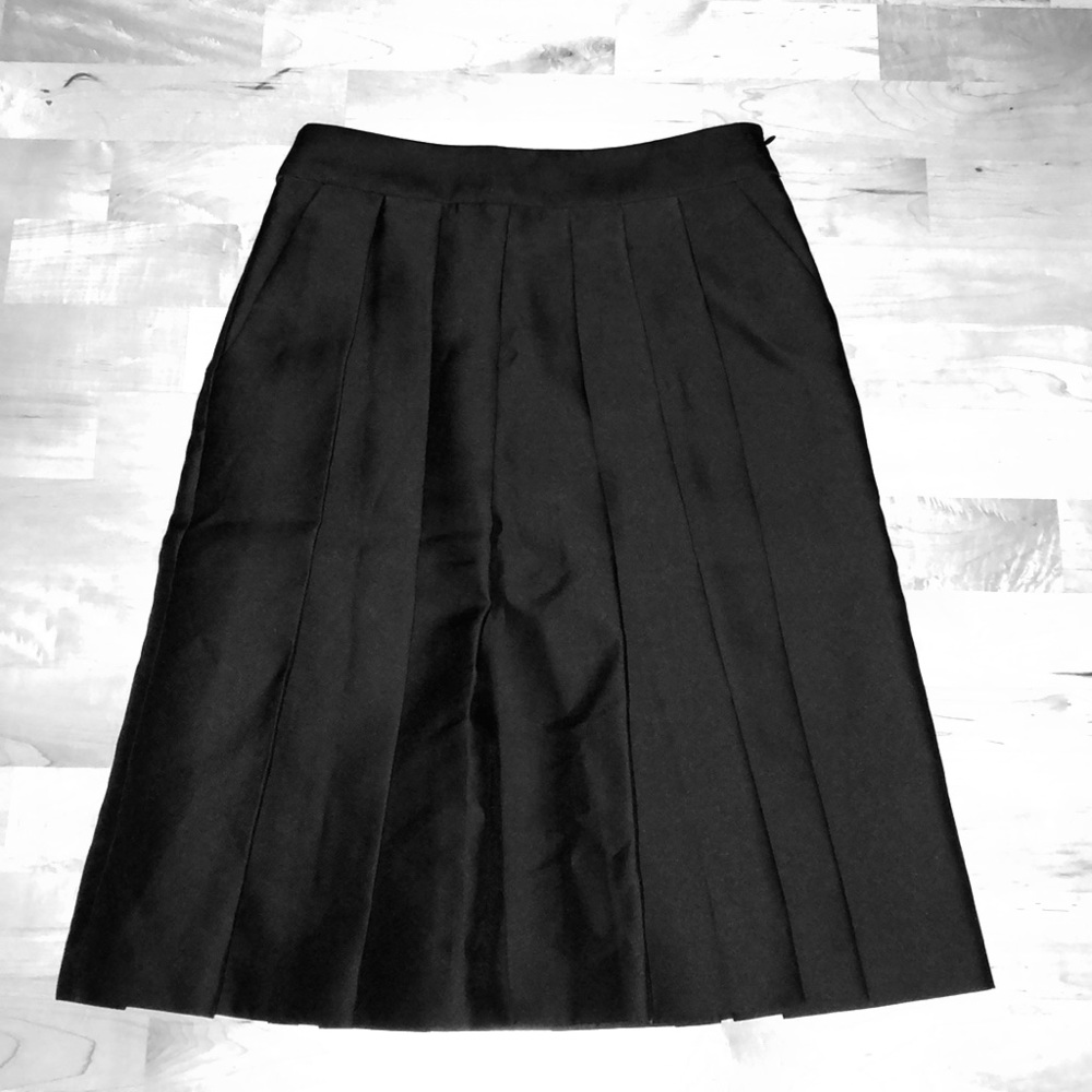 Ann Taylor Over-the-Knee Pleated Skirt (NWOT)